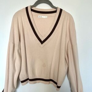 Oak + Fort Beige V-Neck Sweater with Brown Trim Size S/M